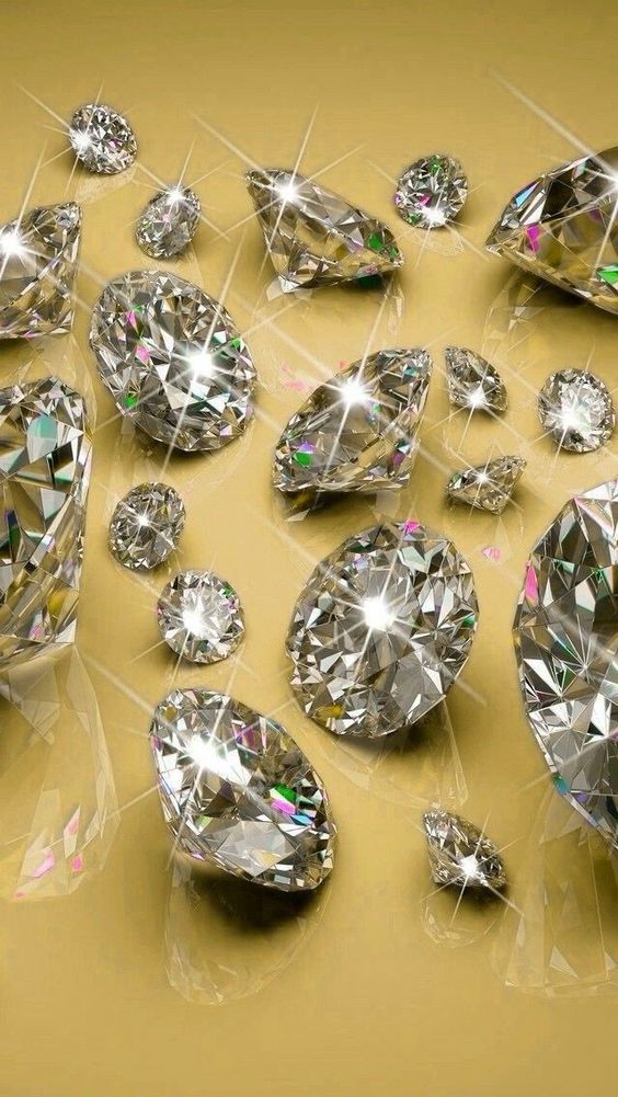 大人女子へのプレゼントにおすすめ！！喜ばれるダイヤモンドジュエリー５選！！